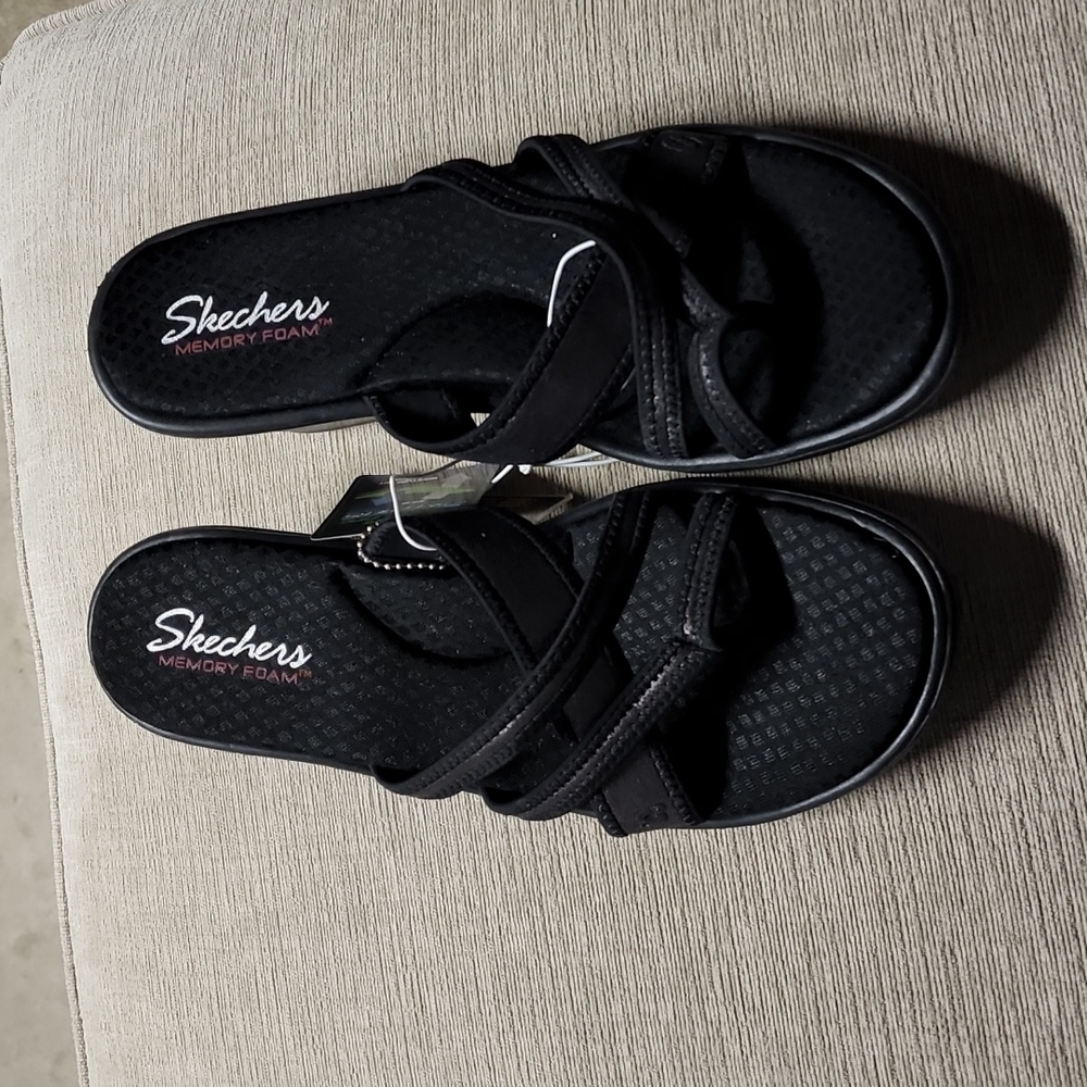 Sandals (skechers)